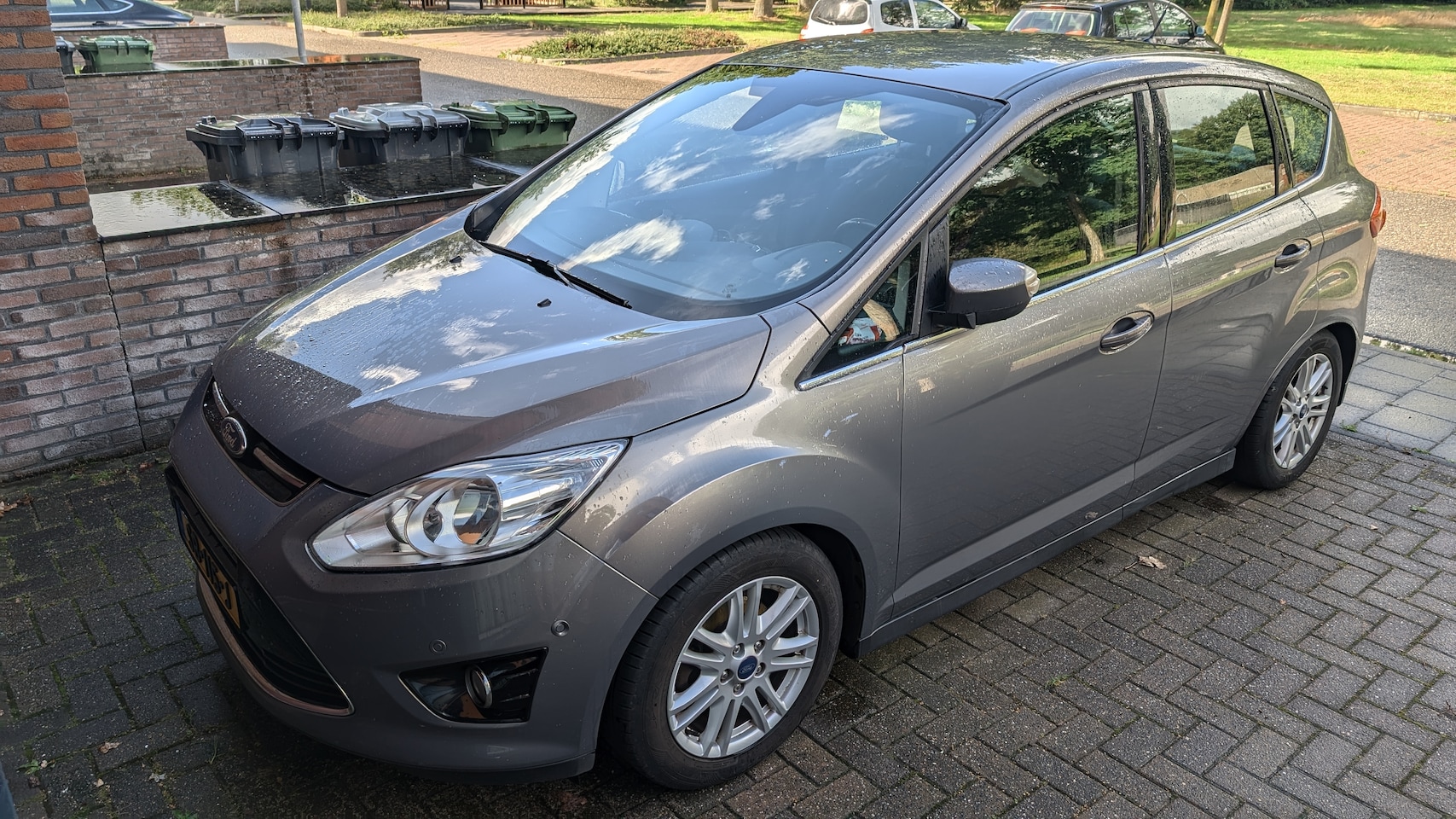 Ford C-Max - 1.0 Titanium - AutoWereld.nl