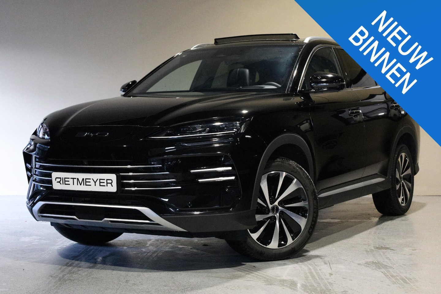 BYD Seal U - 1.5 DM-i FWD Boost Zwart/bruin interieur |Direct leverbaar | 2026 - AutoWereld.nl