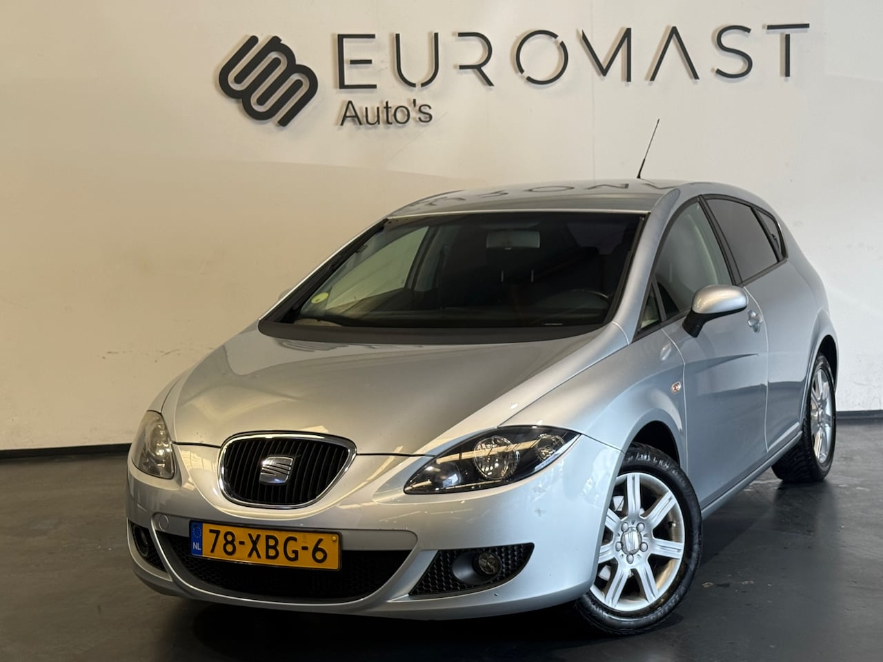 SEAT Leon - 1.6 Reference Airco Cruise Trekhaak Nieuwe Apk - AutoWereld.nl