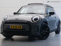MINI 3-Deurs - 1.5 Cooper Camden Plus Edition (APPLE CARPLAY, PANORAMADAK, PARKEERSENSOREN, LM-VELGEN, CR