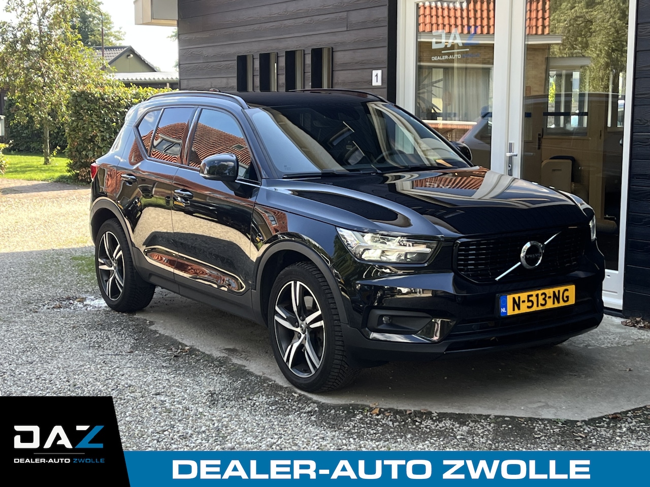 Volvo XC40 - 1.5 T4 Recharge R-Design Expression Aut/Ecc/Leer/Navi - AutoWereld.nl