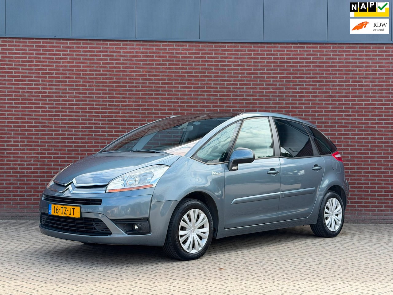 Citroën C4 Picasso - 1.8-16V Ambiance 5p. | Trekhaak | Pano | NAP - AutoWereld.nl