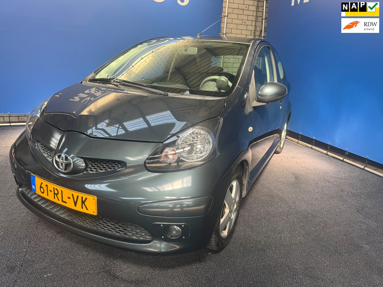 Toyota Aygo - 1.0-12V Sport 1.0-12V Sport Nieuwe APK - AutoWereld.nl
