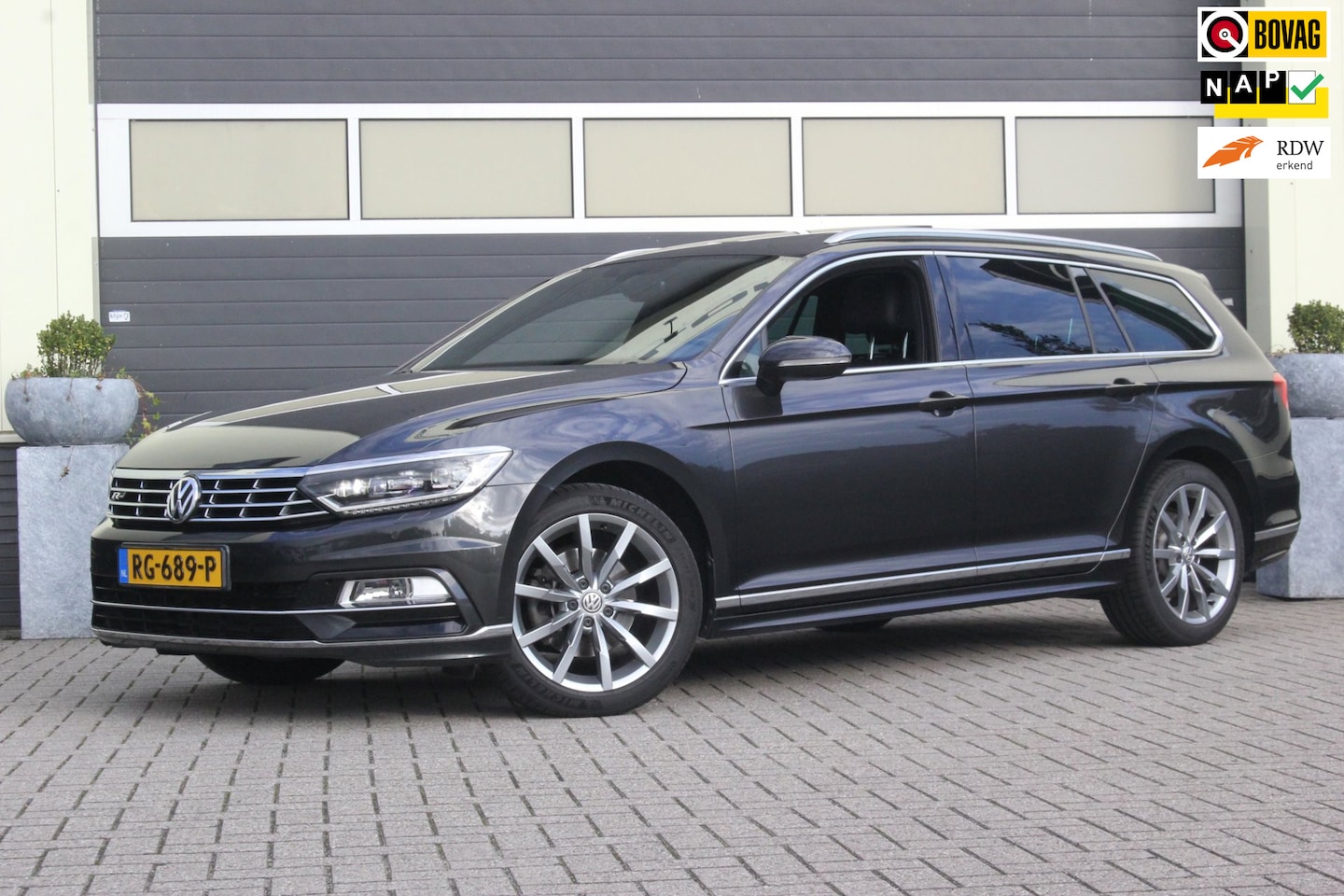 Volkswagen Passat Variant - 1.4 TSI ACT Highline Business R | R-Line | - AutoWereld.nl