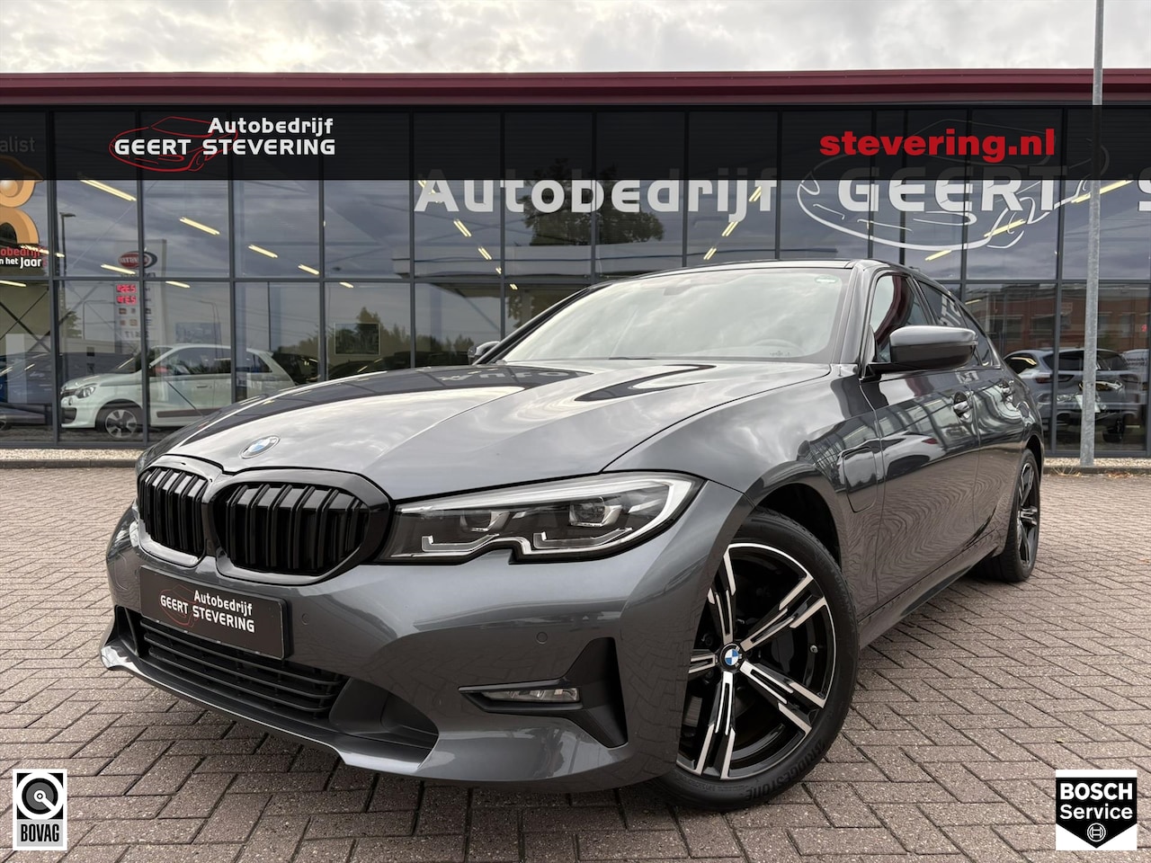 BMW 3-serie - (g20) 330e 292pk / Navi / Leder / Full Led - AutoWereld.nl