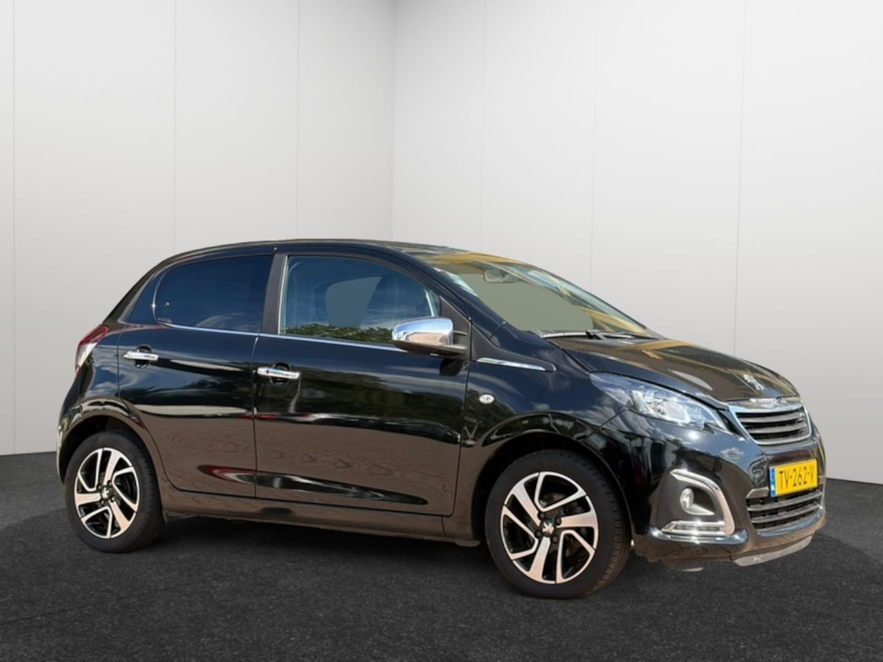 Peugeot 108 - 1.0 e-VTi Allure 1.0 e-VTi Allure - AutoWereld.nl