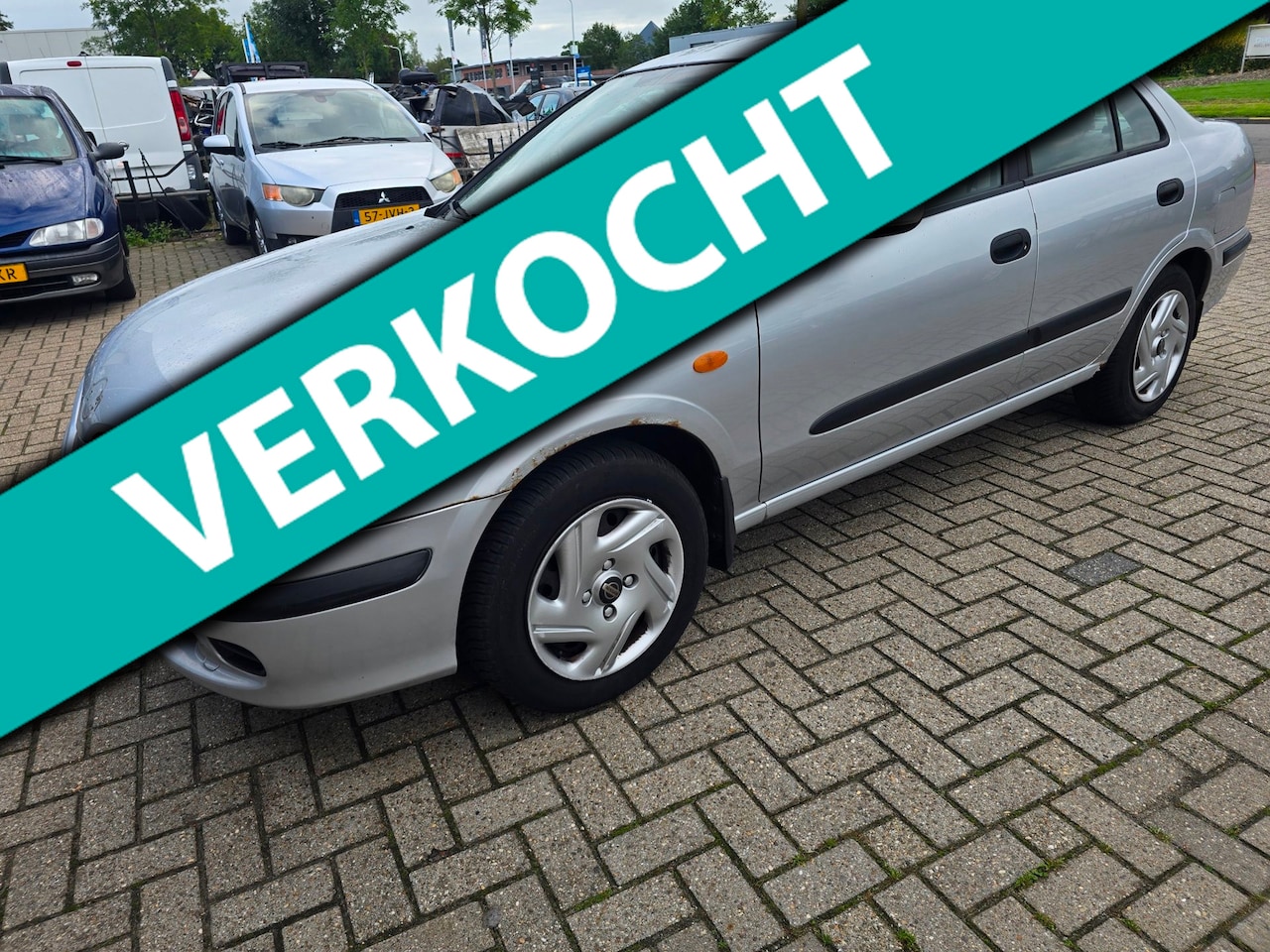 Nissan Almera - 1.8 Comfort 1.8 Comfort - AutoWereld.nl