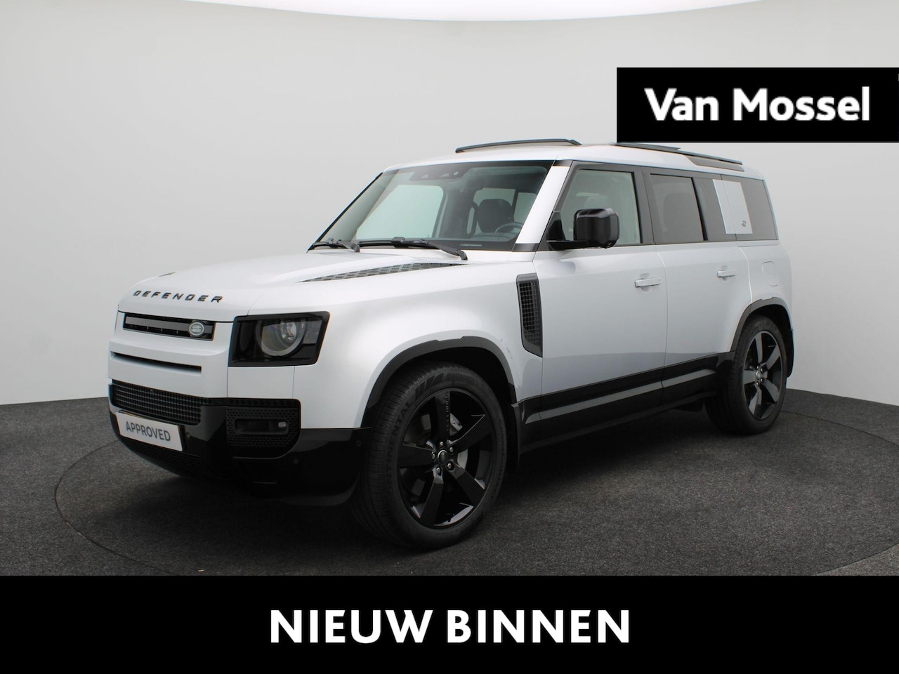 Land Rover Defender 110 - P400e XS Edition | Black Exterior Pack | 22" velgen| Donker getint glas | Elektrische trek - AutoWereld.nl