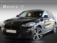 BMW X2 - sDrive20i M Sportpakket | Panoramadak | Head-Up | Achteruitrijcamera