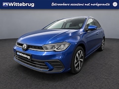 Volkswagen Polo - 1.0 TSI Life Multimedia Navigatie / Parkeersensoren / App-connect / 16"LM velgen / Digital