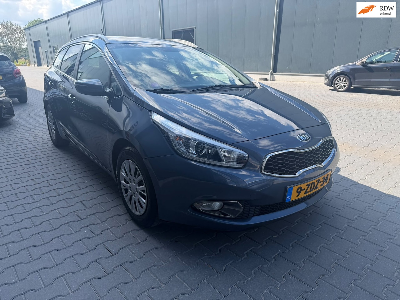 Kia Cee'd Sportswagon - 1.6 GDI BusinessLine 1.6 GDI BusinessLine - AutoWereld.nl