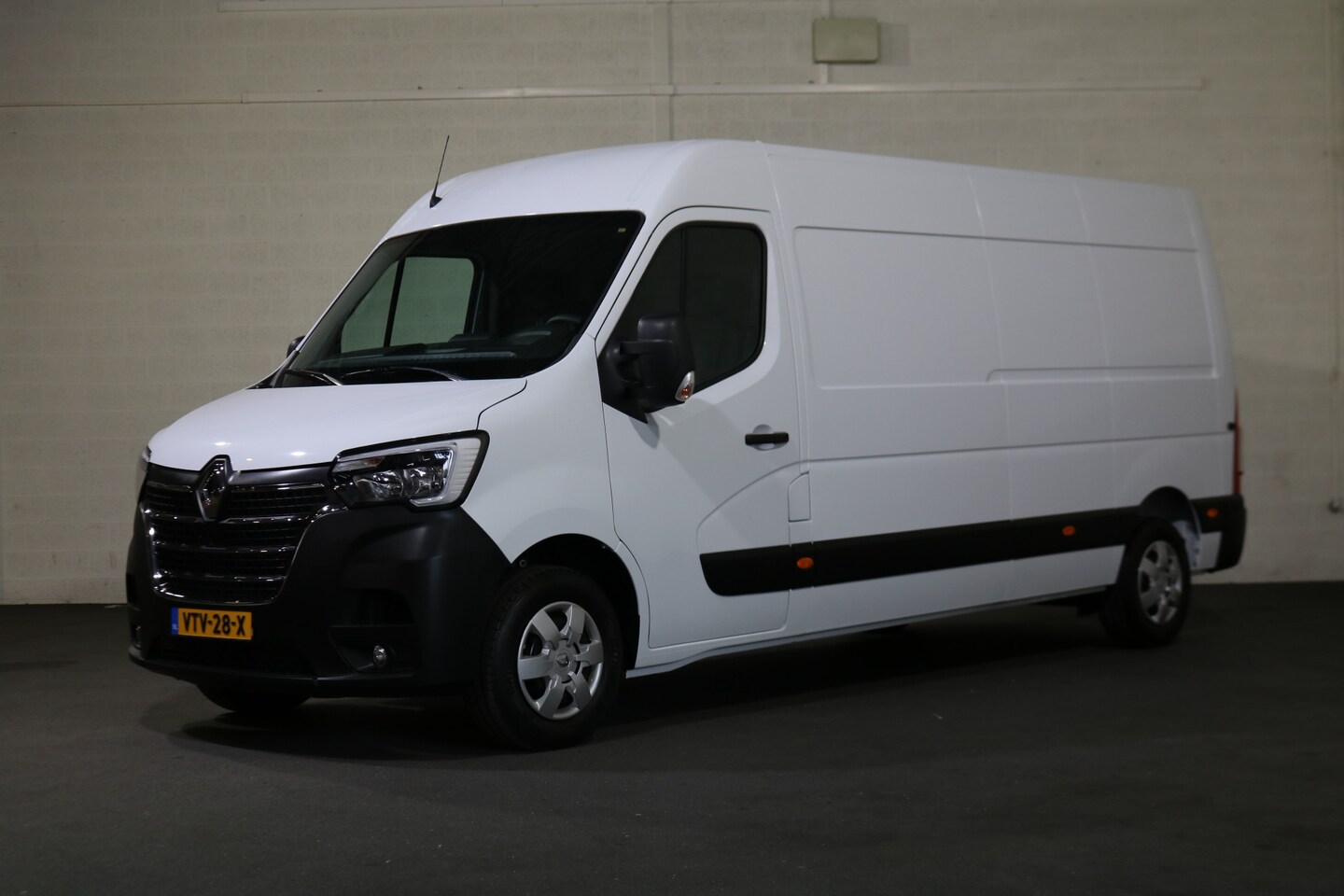 Renault Master - 2.3 dCi 135pk L3 H2 Airco - AutoWereld.nl