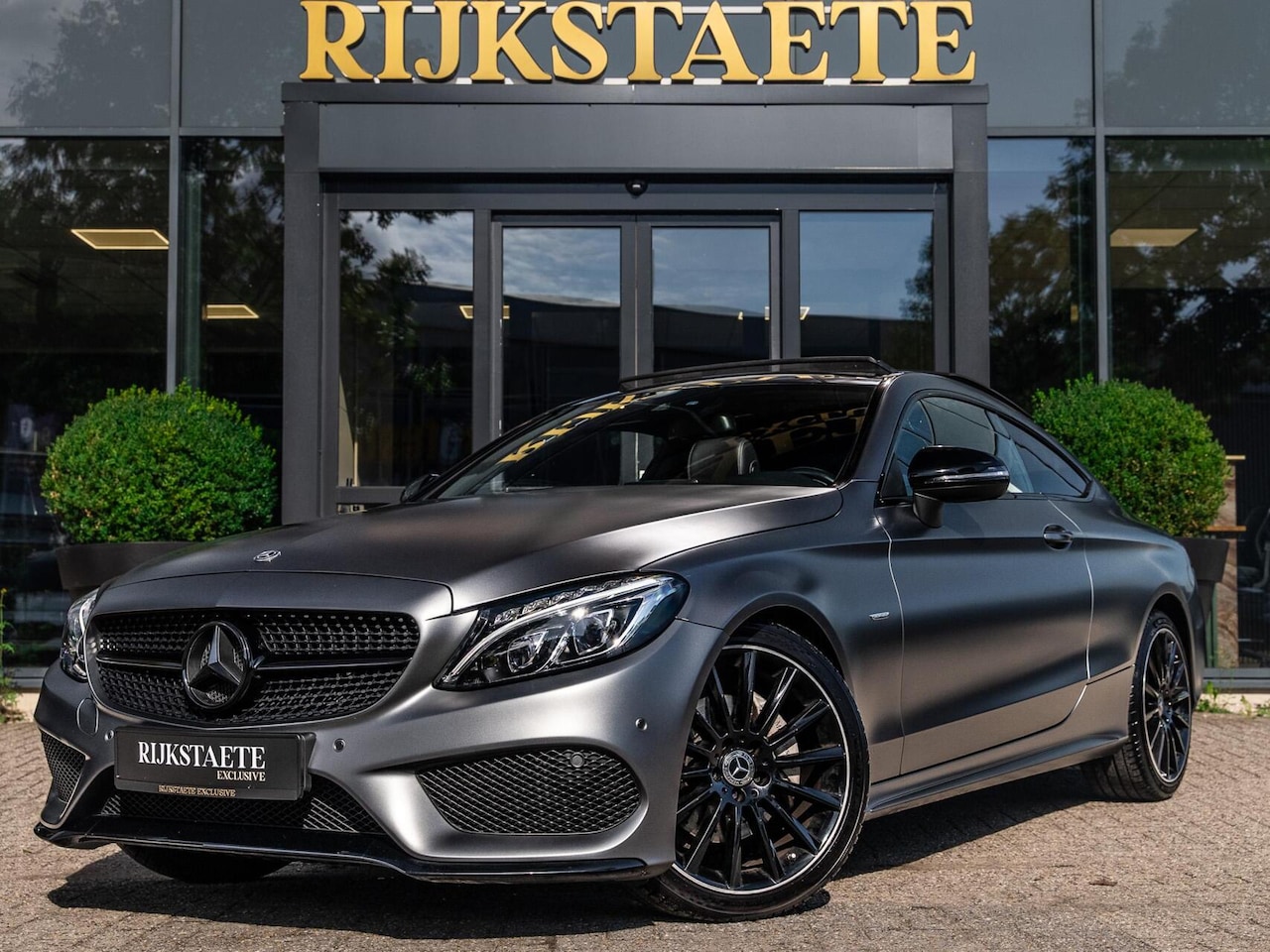 Mercedes-Benz C-klasse Coupé - C200 AMG Premium|PANO|BURMESTER|CAM - AutoWereld.nl
