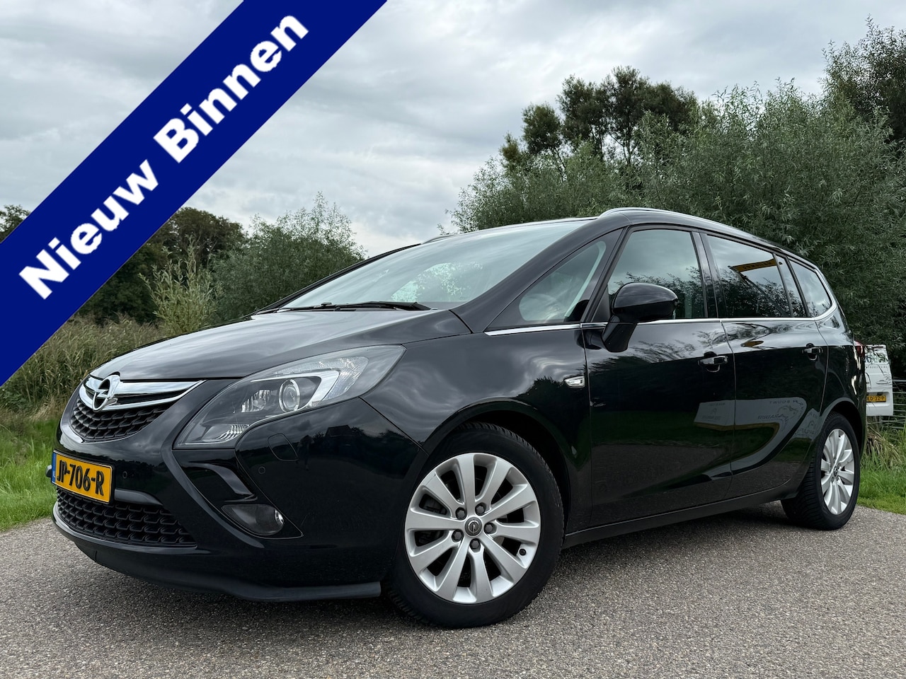 Opel Zafira Tourer - 1.4 Cosmo / 7 Persoons / Camera / Dealer Onderhouden / Clima / 6 Versnellingen / PDC / Cru - AutoWereld.nl