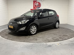 Hyundai i20 - 1.2i i-Deal 5Drs, 2e Eig. Dealer oh. Airco, Navi, Camera, enz. Prijs incl. Apk, beurt en 3