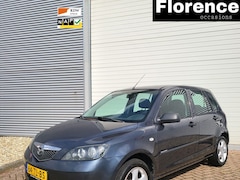 Mazda 2 - 2 1.4 Touring Airco Nieuwe APK NAP