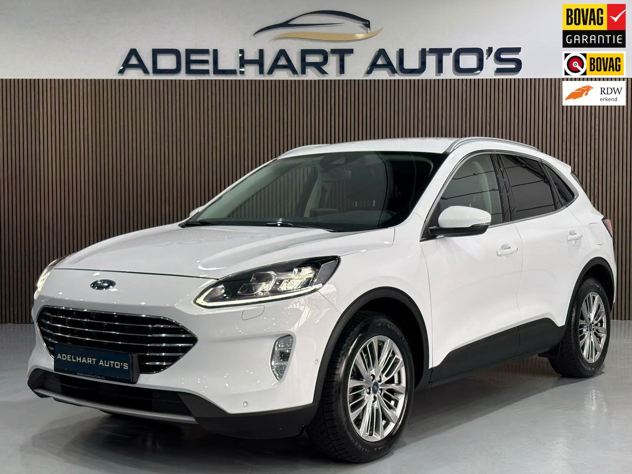 Ford Kuga - 1.5 EcoBoost Titanium 150 PK / Navigatie full map / Camera / Adaptive Cruise / Keyless - AutoWereld.nl
