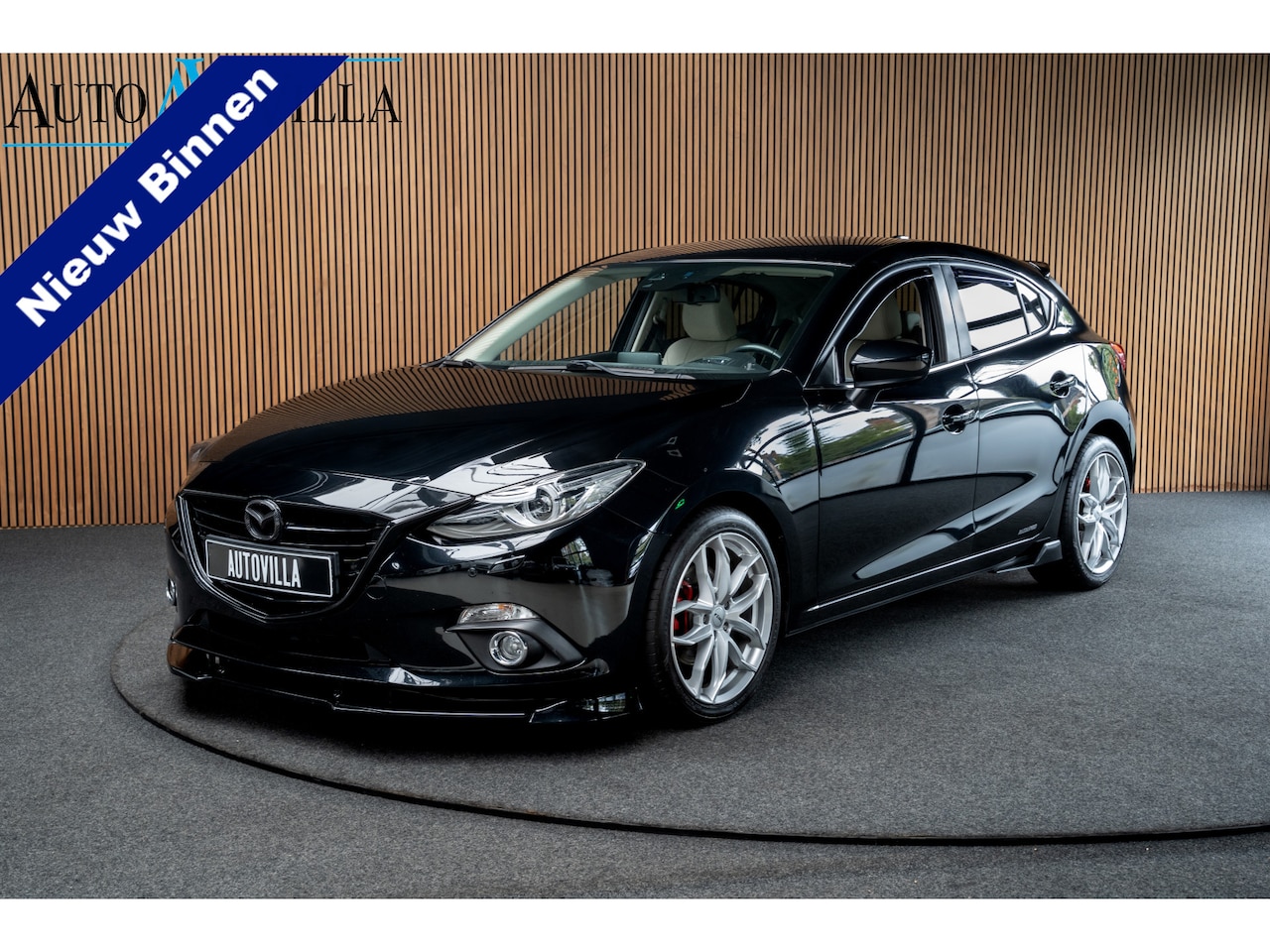 Mazda 3 - 2.0 GT-M HUD Leer Aeropack Bose Navi Stoelverwarming Climate Elektr. verstelbare stoel. PD - AutoWereld.nl
