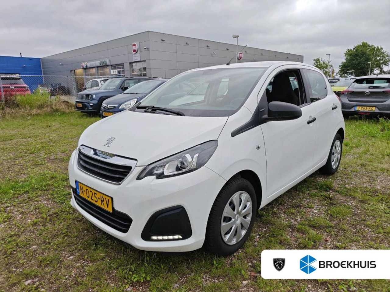 Peugeot 108 - 1.0 e-VTi Access | Geen airco | Bluetooth | LED | NL auto | 1e Eigenaar | 9.000km | USB aa - AutoWereld.nl