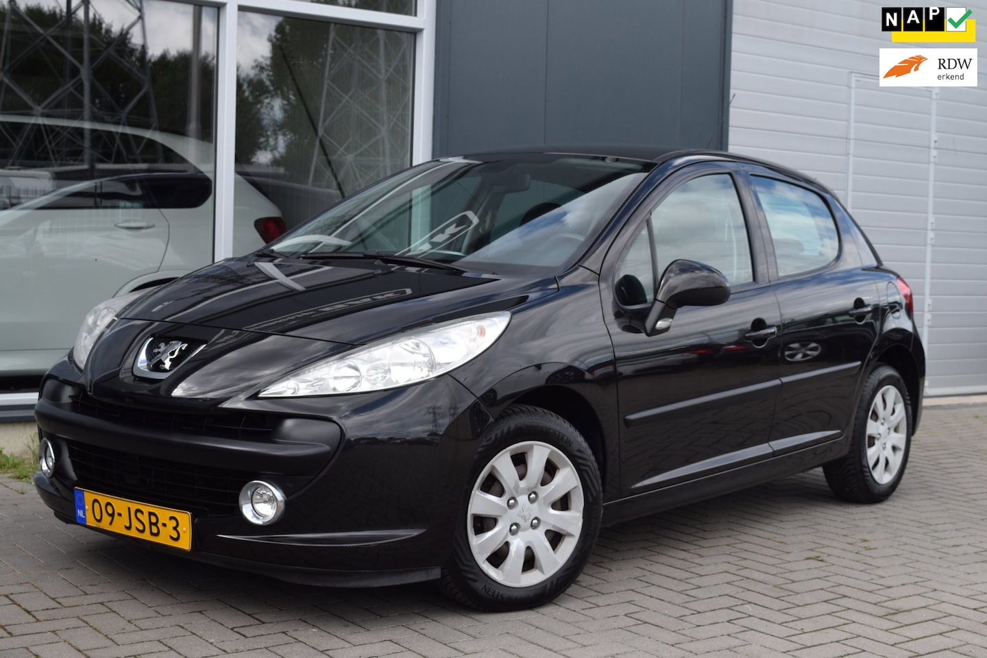 Peugeot 207 - 1.6 VTi Look | Automaat | NAP + APK 10-2027 - AutoWereld.nl