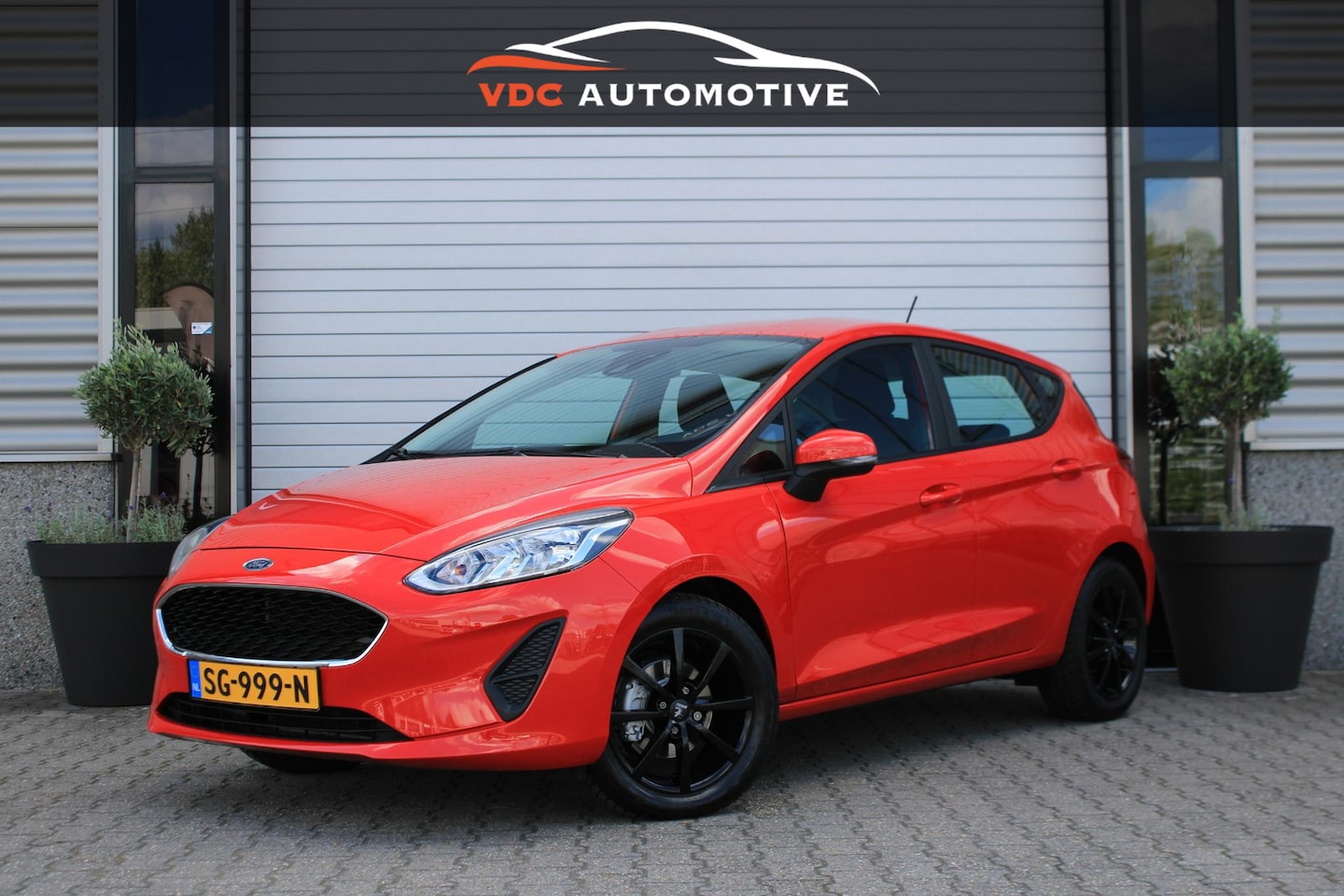 Ford Fiesta - 1.1 Cruisecontrol | Lane Assist | Zwarte Velgen | Airco | Nette Auto - AutoWereld.nl