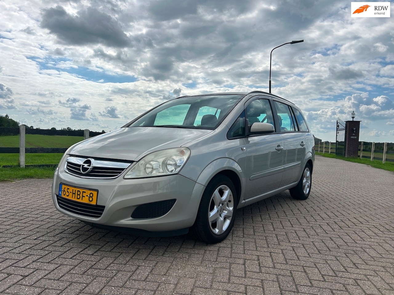 Opel Zafira - 1.8 Business 2008 7 Personen - AutoWereld.nl