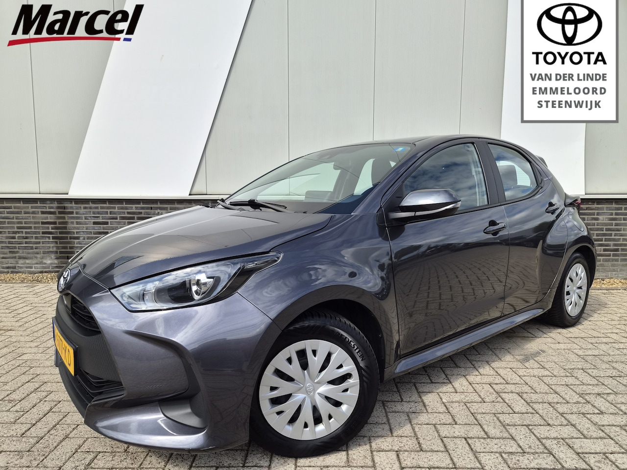 Toyota Yaris - 1.5 Hybrid Active Navi ECC Ad. Cruise - AutoWereld.nl