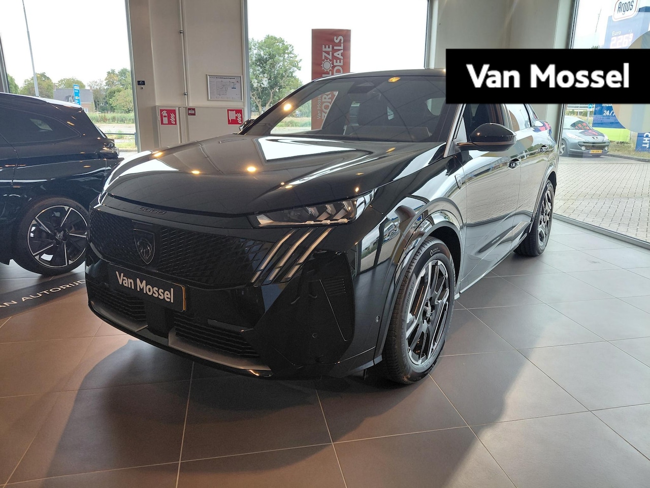 Peugeot e-3008 - GT Avantage 210 73 kWh - AutoWereld.nl