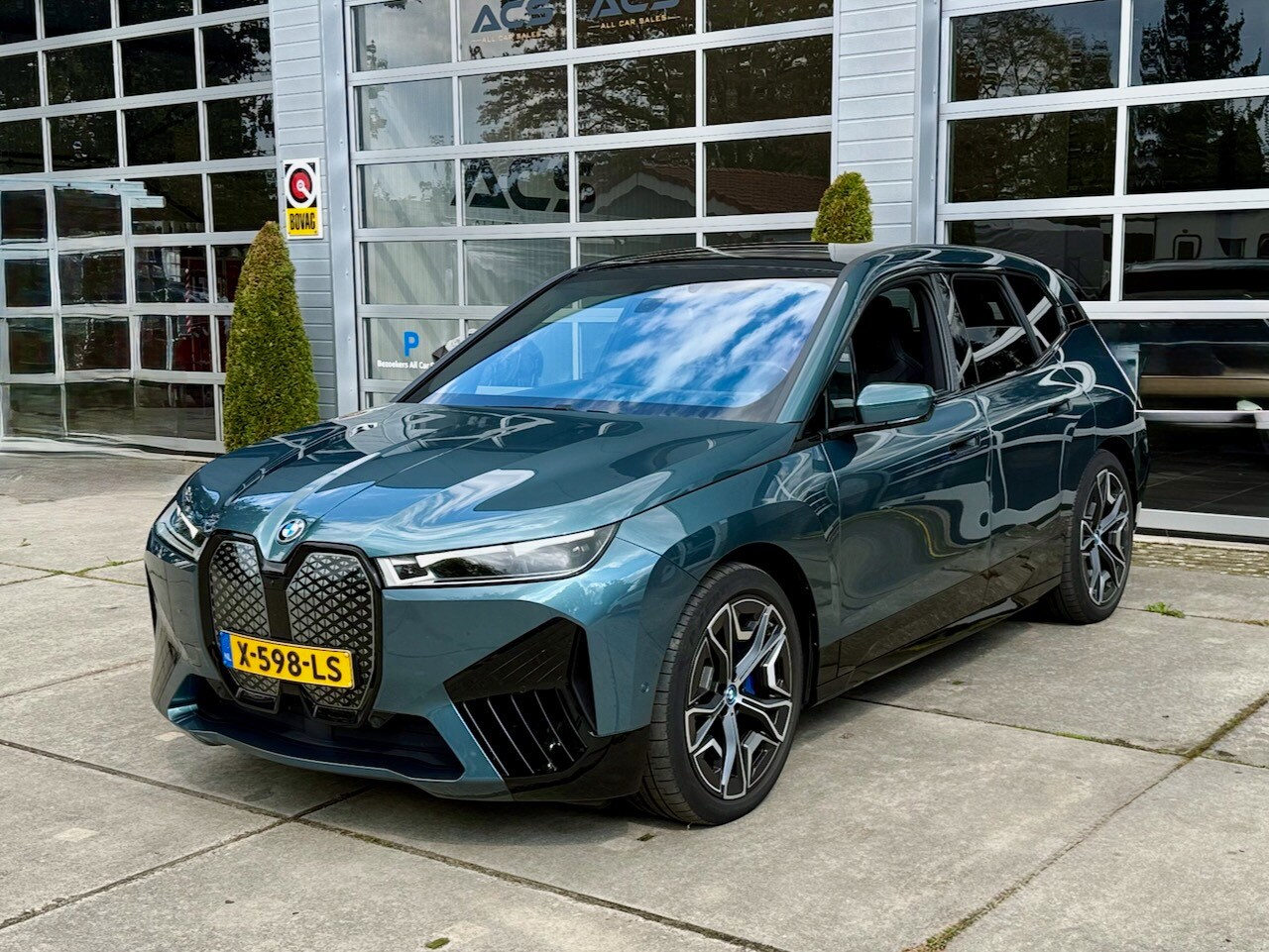 BMW iX - XDrive50 High Executive 112 kWh|Bower & Wilkins - AutoWereld.nl