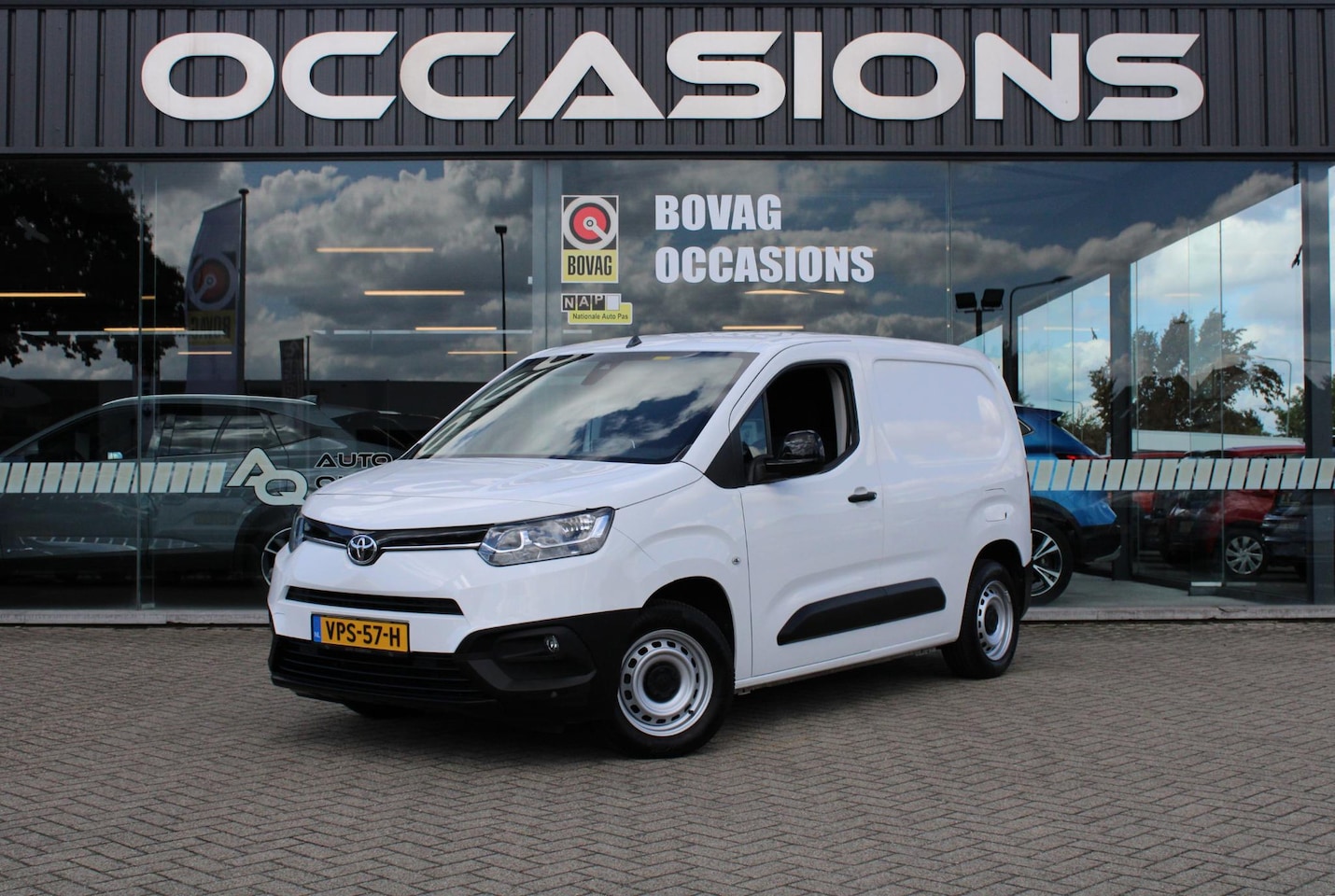 Toyota ProAce City - 1.5 D-4D Live ZIJSCHUIFDEUR RECHTS/ APPLE CARPLAY - AutoWereld.nl