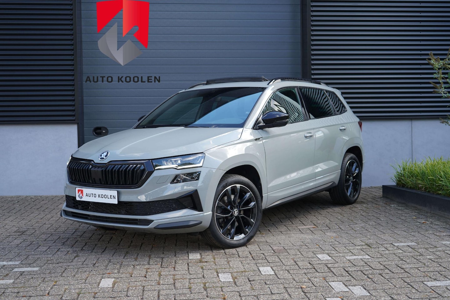 Skoda Karoq - 1.5 TSI ACT Sportline Business 1.5 TSI ACT Sportline Business - AutoWereld.nl