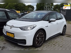 Volkswagen ID.3 - First 58 kWh | LEES BESCHRIJVING