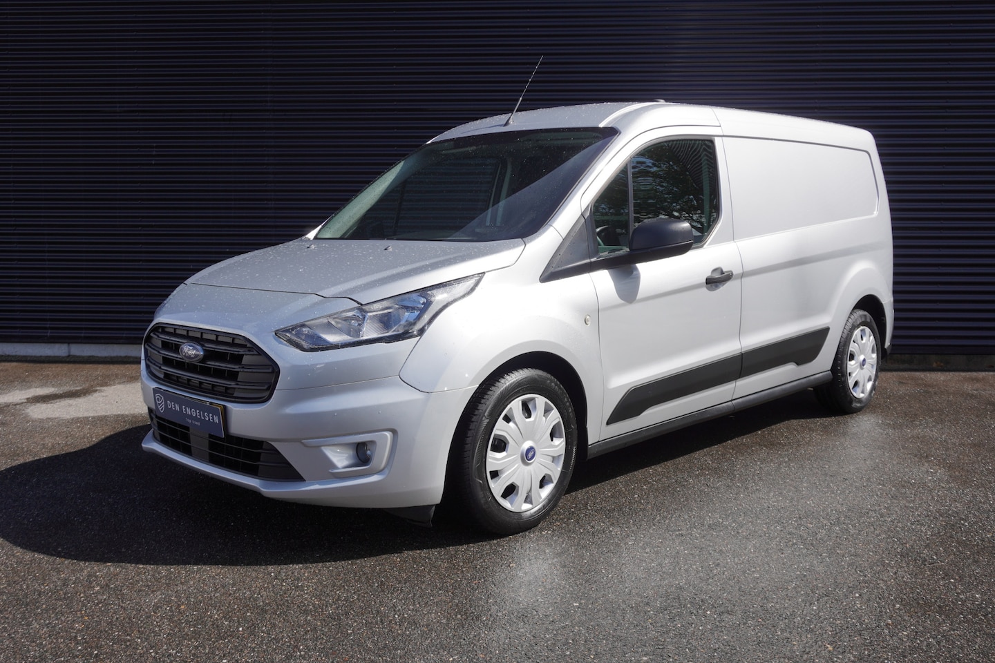 Ford Transit Connect - 100pk L2 Trend Trekhaak Camera Navigatie 3-Zits Airco Apple Carplay - AutoWereld.nl