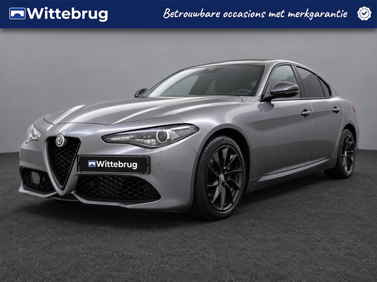 Alfa Romeo Giulia - 2.0T Super | Navigatie | Camera | Lederen bekleding | YP - AutoWereld.nl