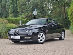 Alfa Romeo GTV - T.Spark Origineel nederlands 2e Eigenaar