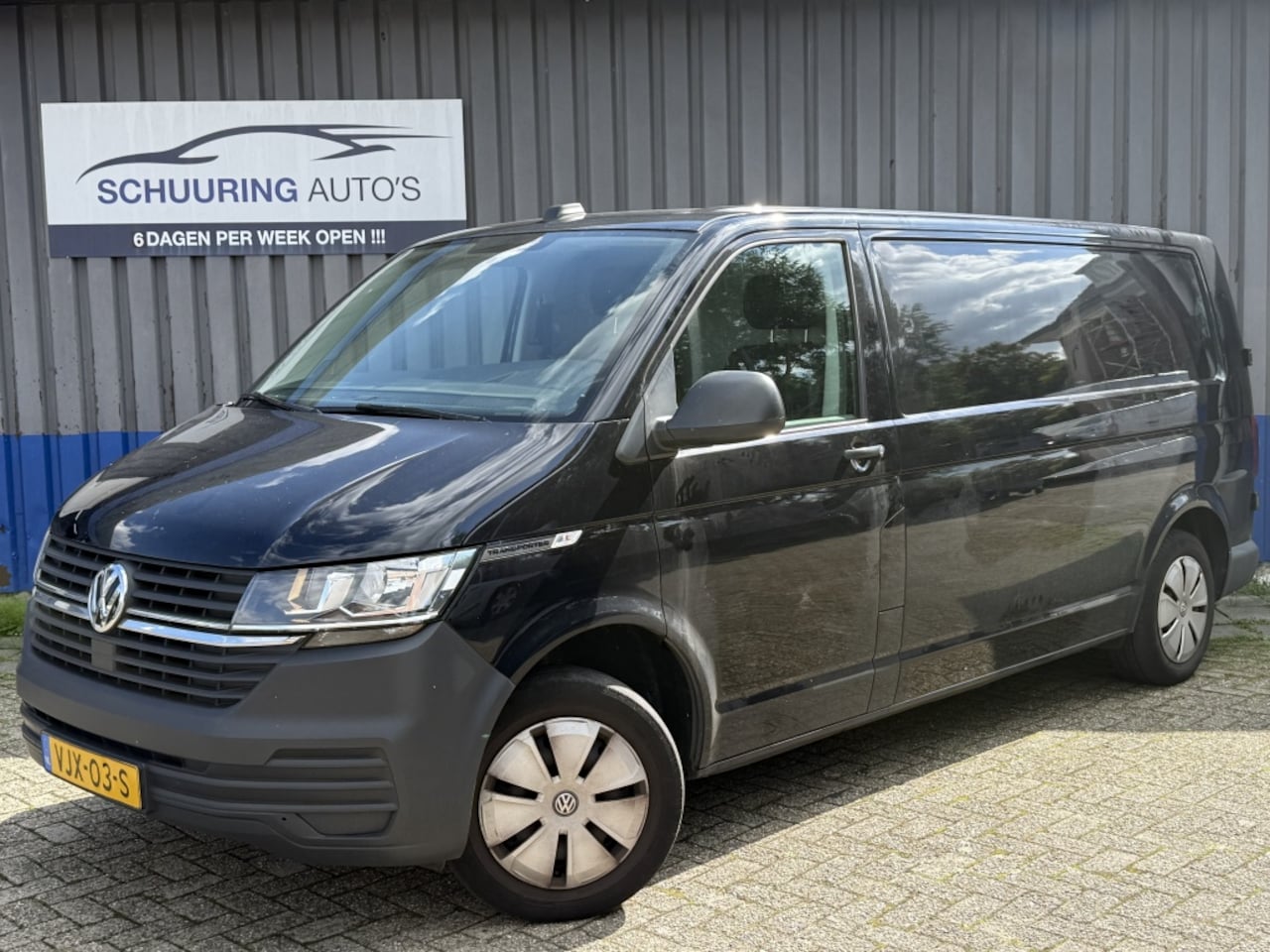Volkswagen Transporter - 2.0 TDI L2H1 Ec.Bus. - AutoWereld.nl