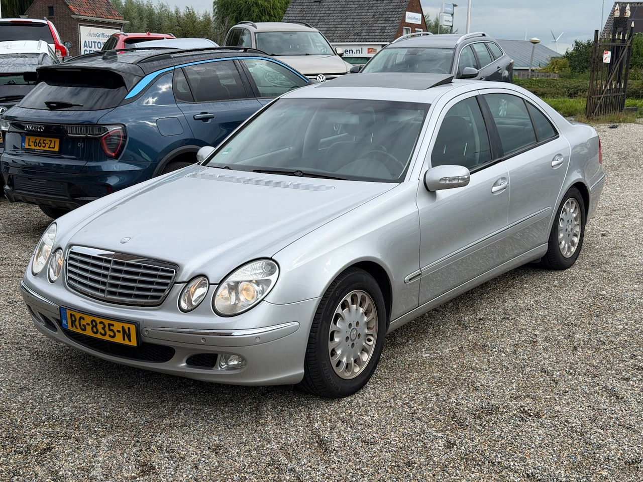 Mercedes-Benz E-klasse - 320 Avantgarde van een Liefhebber voor een Liefhebber Alles Vervangen Vol Optie - AutoWereld.nl