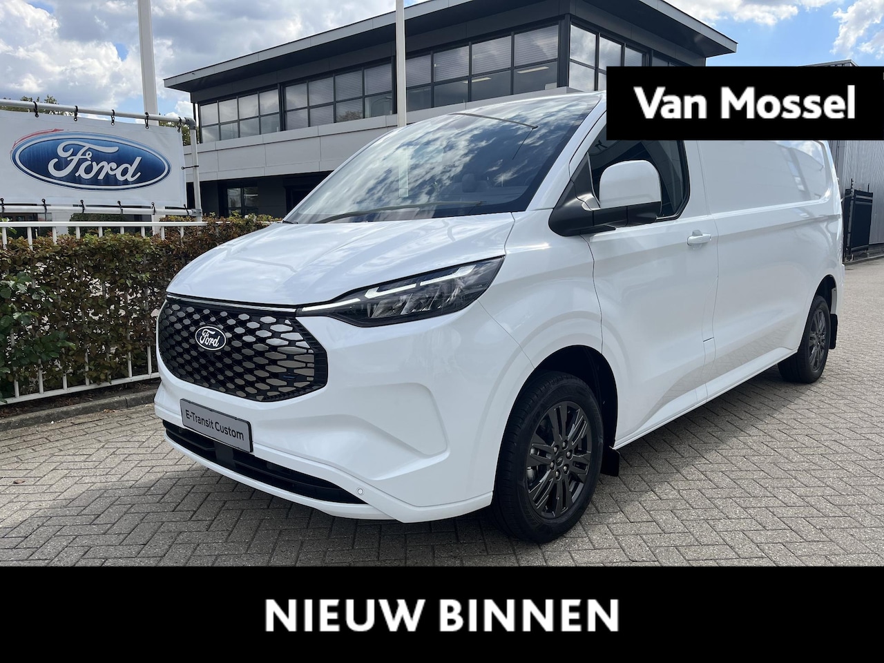Ford E-Transit Cust. - 340 L2H1 Limited 71 kWh | 17" LMV | BLIZ | 360 Graden Camera | WLTP 370KM Actieradius | Ad - AutoWereld.nl