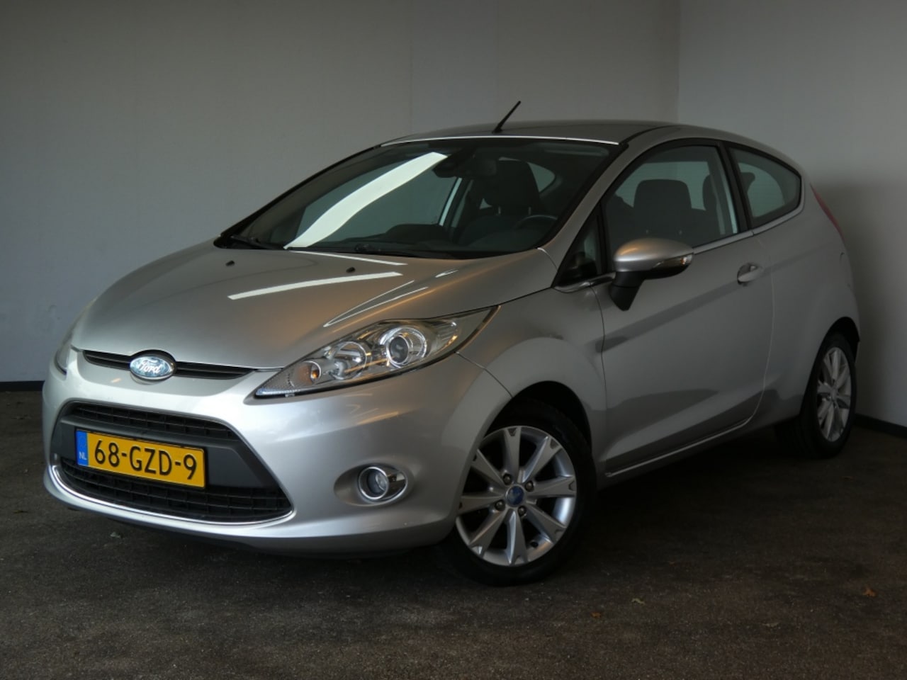 Ford Fiesta - 1.25 Ghia NWE APK, APPLE CARPLAY, BLUETOOTH - AutoWereld.nl