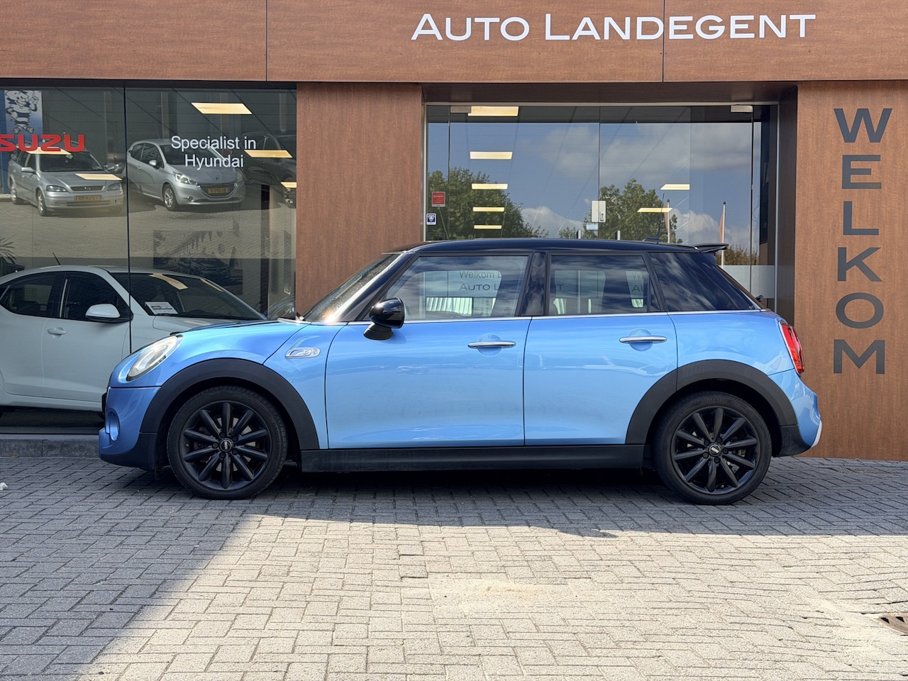 MINI 5-Deurs - 2.0 Cooper S Chili Serious Business - AutoWereld.nl