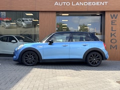 MINI 5-Deurs - 2.0 Cooper S Chili Serious Business |Open dak | Bluetooth | Camera | Cruise control