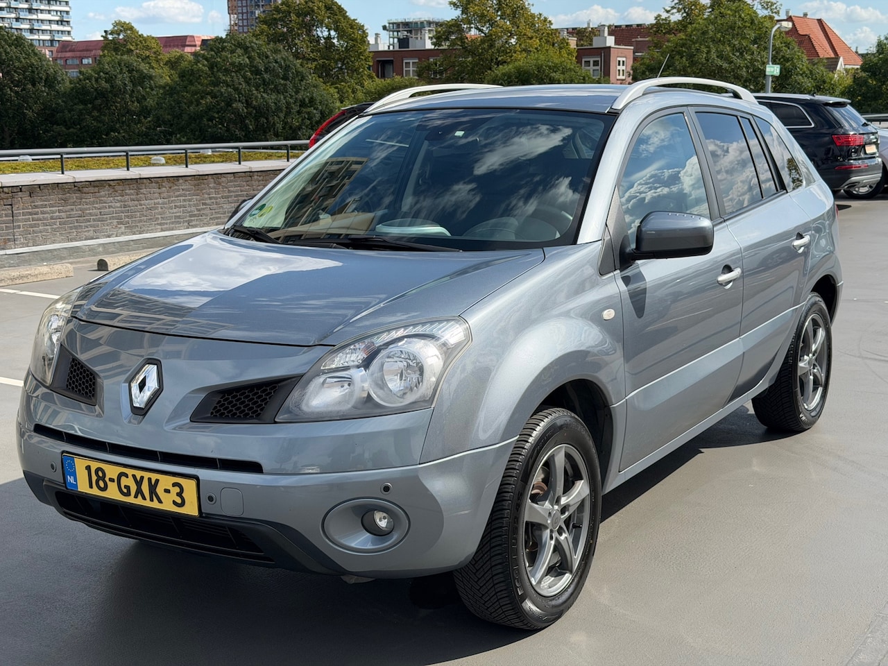 Renault Koleos - 2.5 Dynamique Pack Navi Clima Cruise PDC Trekhaak Goed Onderhouden - AutoWereld.nl