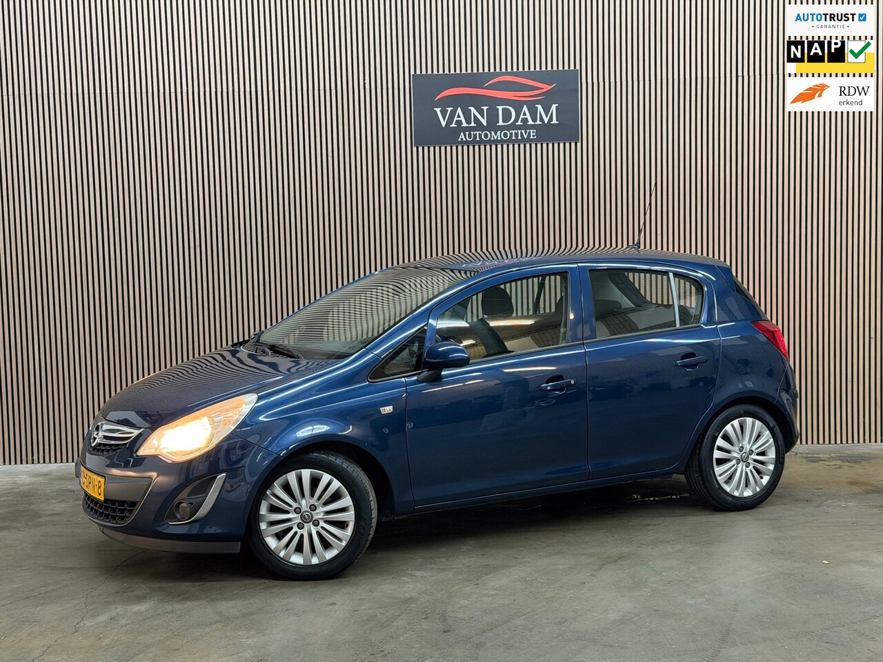 Opel Corsa - 1.2-16V Cosmo 2011 NAP NAVI ELEK-RAMEN BLUETOOTH - AutoWereld.nl