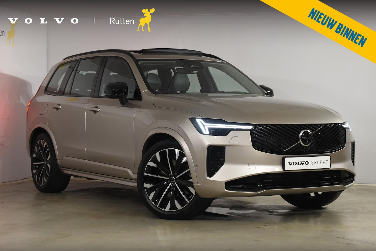 Volvo XC90 - T8 455PK Plug-in hybrid AWD Ultra Dark / Bowers & Wilkins / Luchtvering / Head-Up Display - AutoWereld.nl