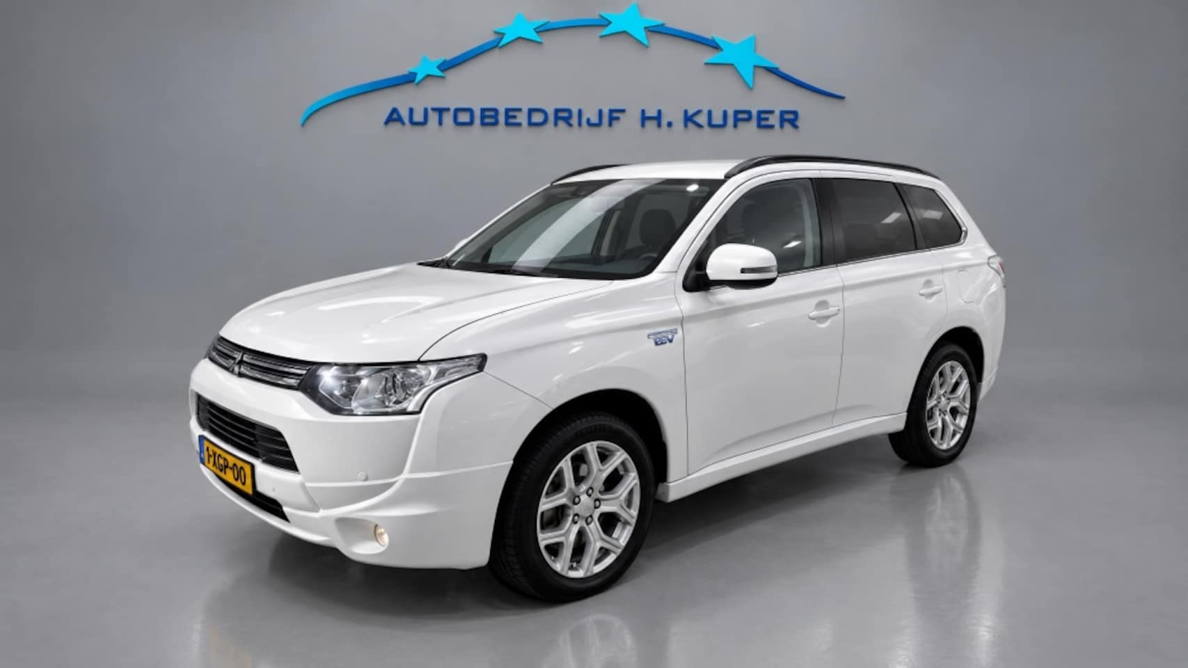 Mitsubishi Outlander - 2.0 PHEV Bns. Ed. | Trekhaak | Cruise | Camera | Navi | - AutoWereld.nl