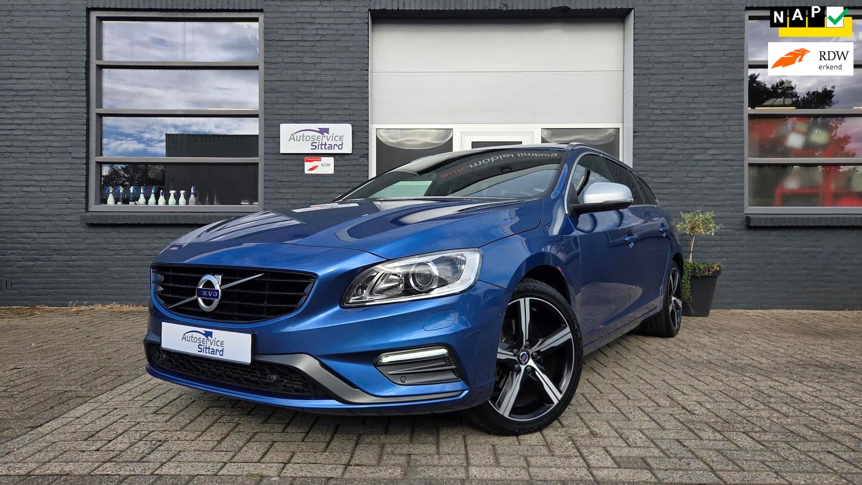 Volvo V60 - 2.0 T4 Business Sport 2.0 T4 Business Sport - AutoWereld.nl