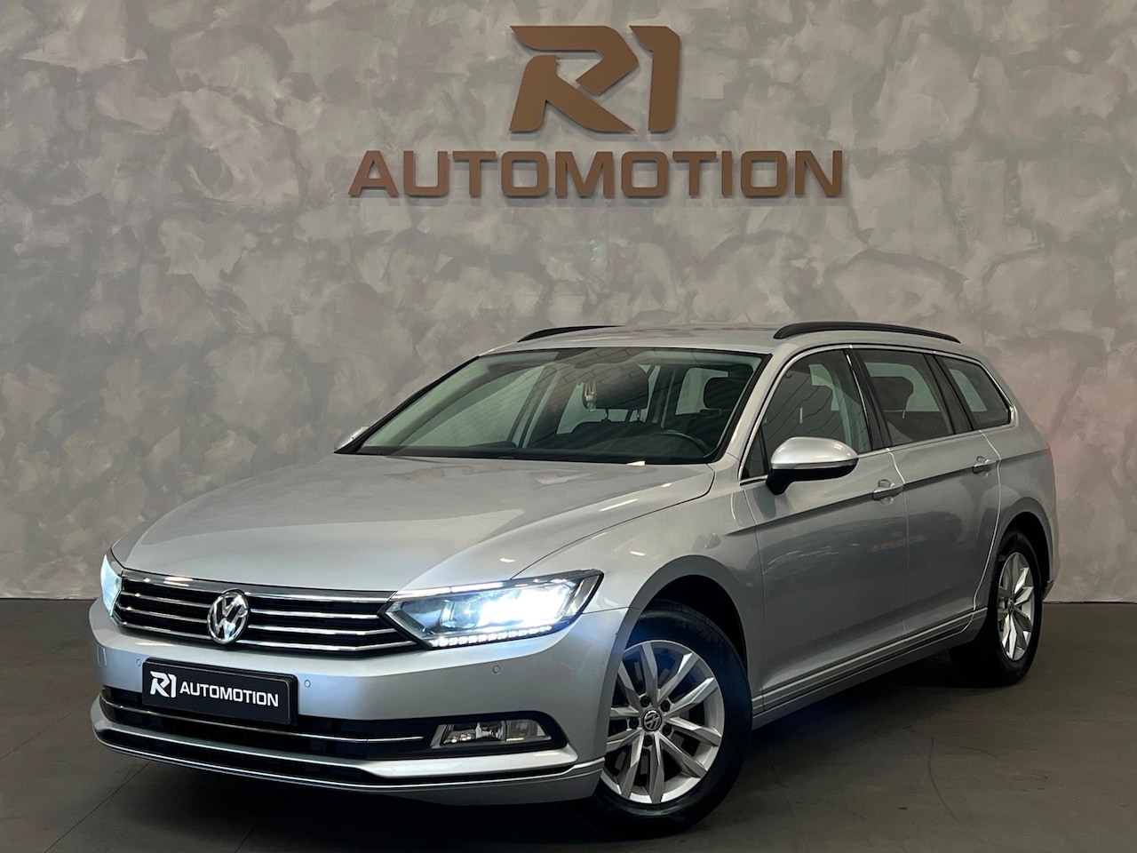 Volkswagen Passat Variant - 1.4 TSI Comfortline|NAP|KEYLESS START|CRUISE CONTROL|CLIMATE CONTROLE|NAVIGATIE|SERVICE|NI - AutoWereld.nl