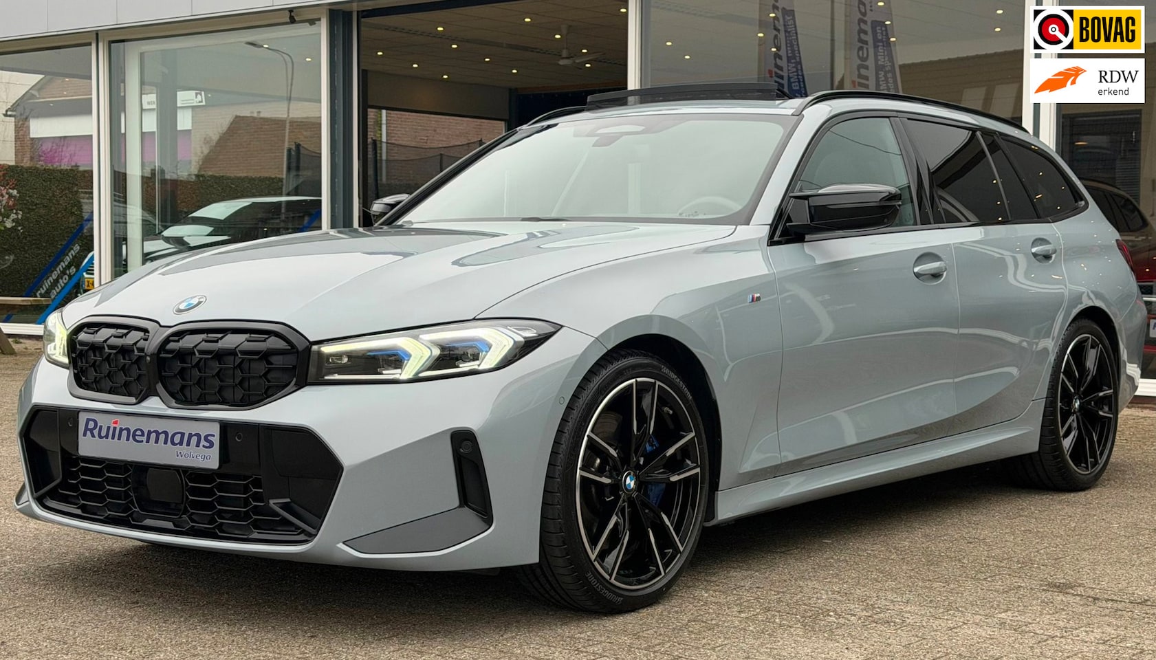 BMW 3-serie Touring - M340i xDrive LCI / 360 / HUD / KEYLESS / PANO - AutoWereld.nl