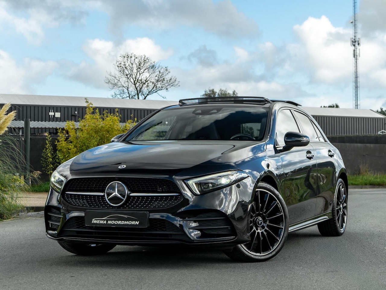 Mercedes-Benz A-klasse - 250 e AMG|Panoramadak|Burmester®|Camera 360°|Stoelverw.|Keyless|Head up|Sfeerverlichting| - AutoWereld.nl
