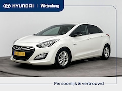 Hyundai i30 - 1.6 GDI Go | Achteruitrij camera | Afneembare trekhaak | Navigatie | Cruise control | Airc